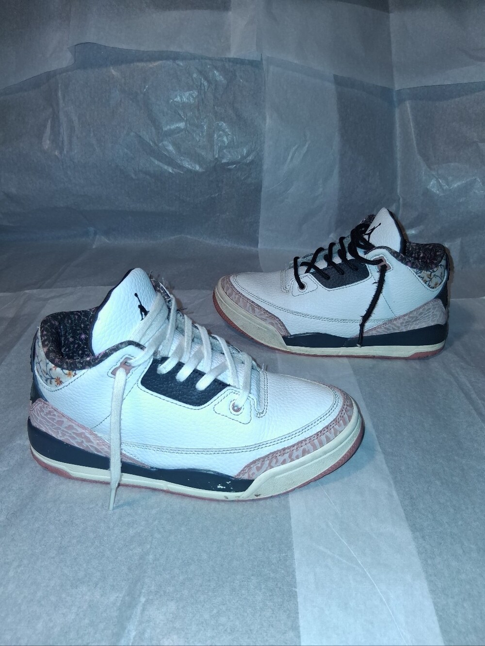 Jordan 3 Retro Floral Sneakers, size 3Y